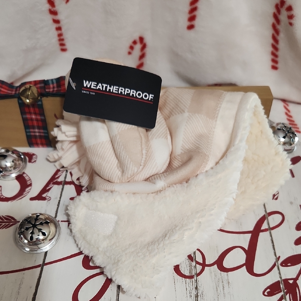 WEATHERPROOF hat And Mittens Set